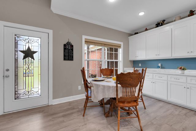 1469 Ledford Mill Rd, Tullahoma, TN 37388
