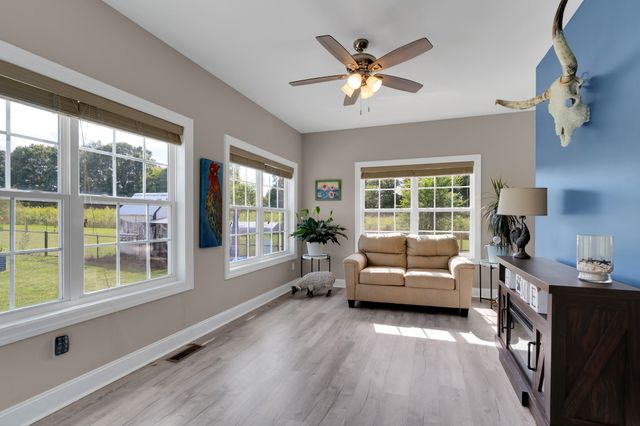 1469 Ledford Mill Rd, Tullahoma, TN 37388