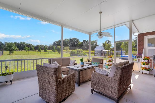 1469 Ledford Mill Rd, Tullahoma, TN 37388