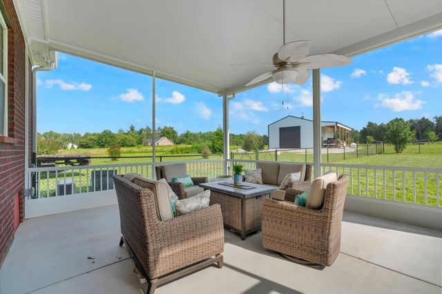 1469 Ledford Mill Rd, Tullahoma, TN 37388