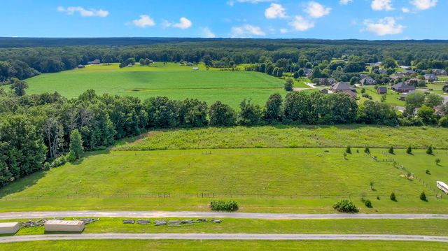 1469 Ledford Mill Rd, Tullahoma, TN 37388