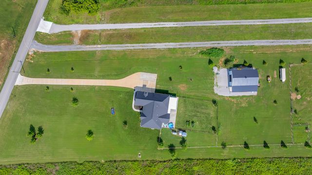 1469 Ledford Mill Rd, Tullahoma, TN 37388