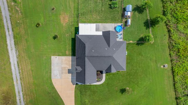 1469 Ledford Mill Rd, Tullahoma, TN 37388