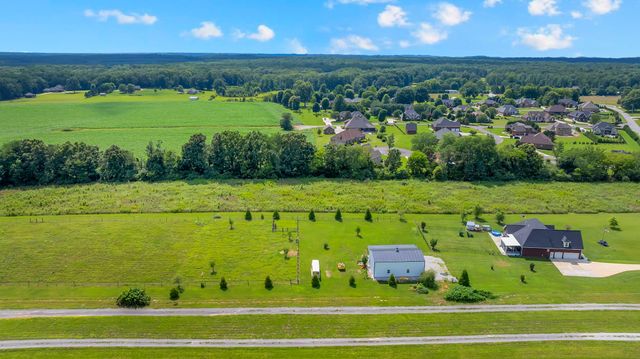 1469 Ledford Mill Rd, Tullahoma, TN 37388