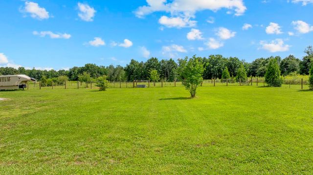 1469 Ledford Mill Rd, Tullahoma, TN 37388