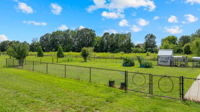 1469 Ledford Mill Rd, Tullahoma, TN 37388