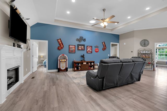 1469 Ledford Mill Rd, Tullahoma, TN 37388