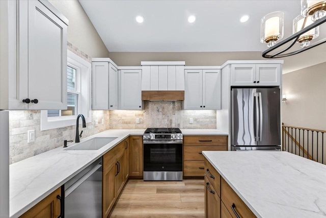 6485 Ridge View Way, Deforest, WI 53532
