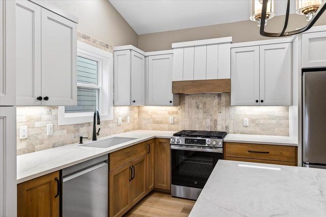 6485 Ridge View Way, Deforest, WI 53532
