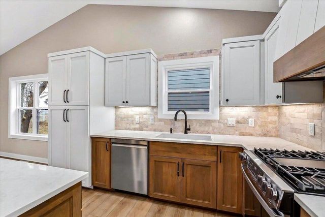 6485 Ridge View Way, Deforest, WI 53532