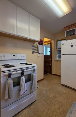 61 Villewood Drive, Greece, NY 14616