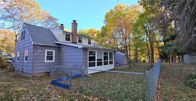 61 Villewood Drive, Greece, NY 14616