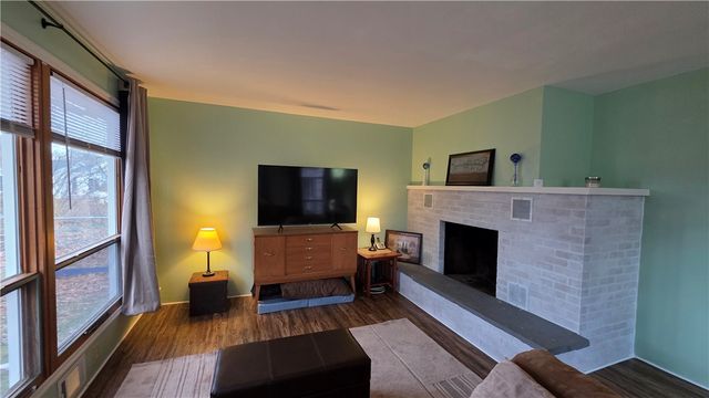 61 Villewood Drive, Greece, NY 14616