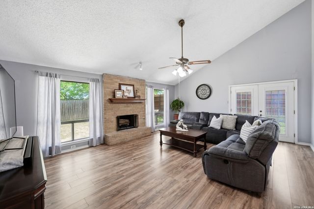 4431 PEBBLE HL, San Antonio, TX 78217