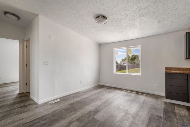 14779 MUSTANG LN, Rapid City, SD 57703
