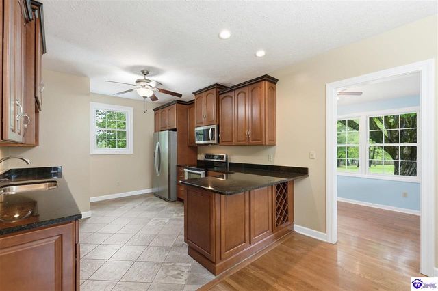 923 N Main Street, Elizabethtown, KY 42701