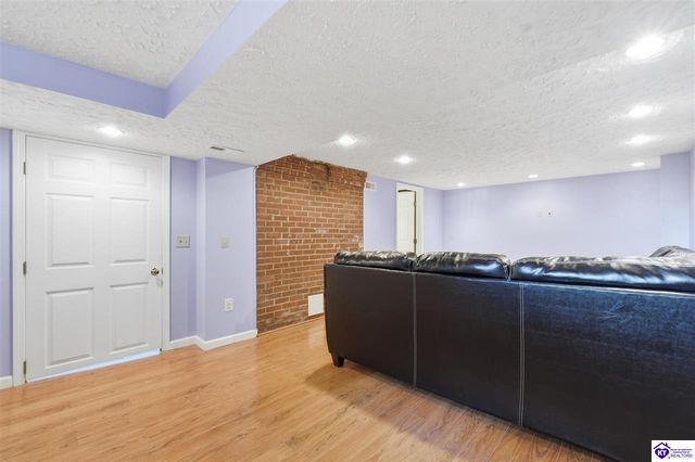 923 N Main Street, Elizabethtown, KY 42701