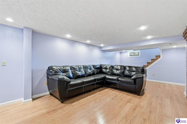 923 N Main Street, Elizabethtown, KY 42701