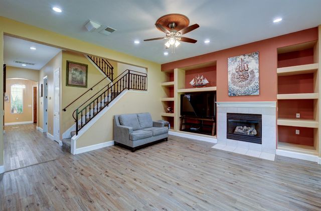 4968 W Pinedale Avenue, Fresno, CA 93722