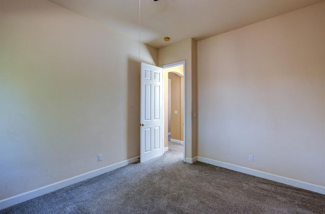 4968 W Pinedale Avenue, Fresno, CA 93722