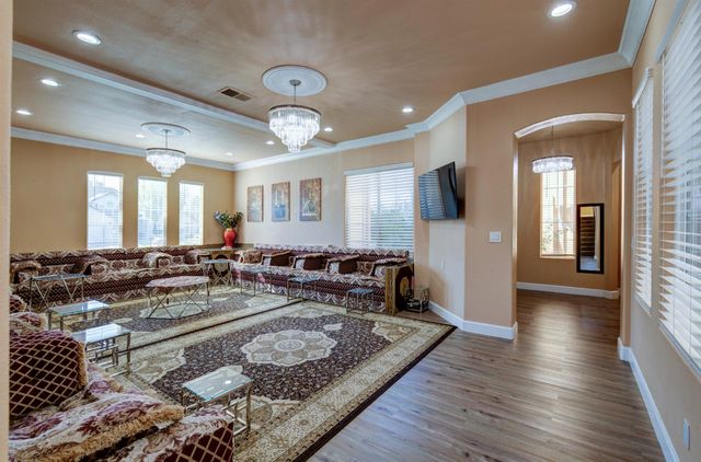 4968 W Pinedale Avenue, Fresno, CA 93722