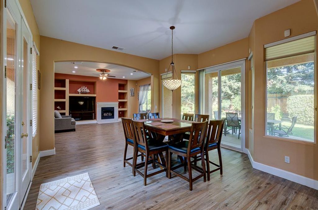 Image 9 of property listing at 4968 W Pinedale Avenue, Fresno, CA 93722