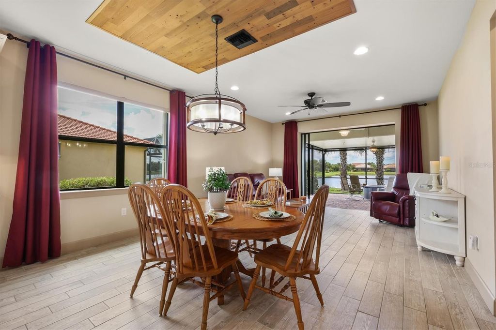 Image 14 of property listing at 17523 HAMPTON FALLS TERRACE, Bradenton, FL 34202