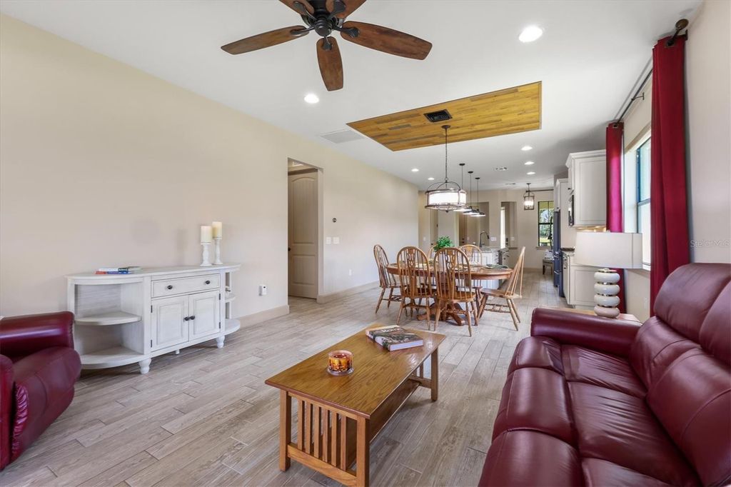 Image 18 of property listing at 17523 HAMPTON FALLS TERRACE, Bradenton, FL 34202