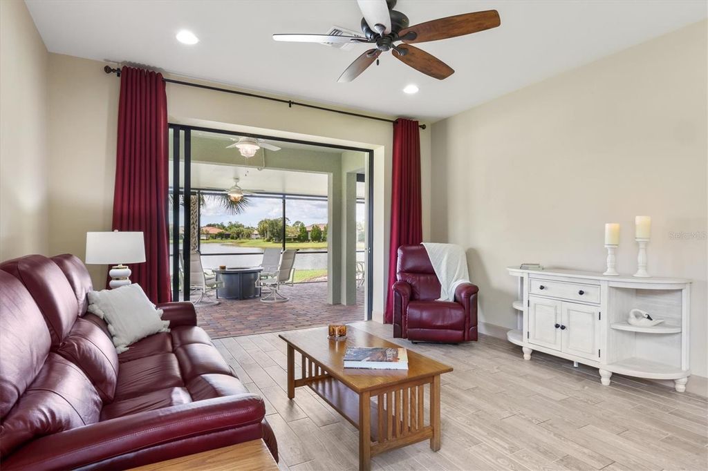 Image 20 of property listing at 17523 HAMPTON FALLS TERRACE, Bradenton, FL 34202