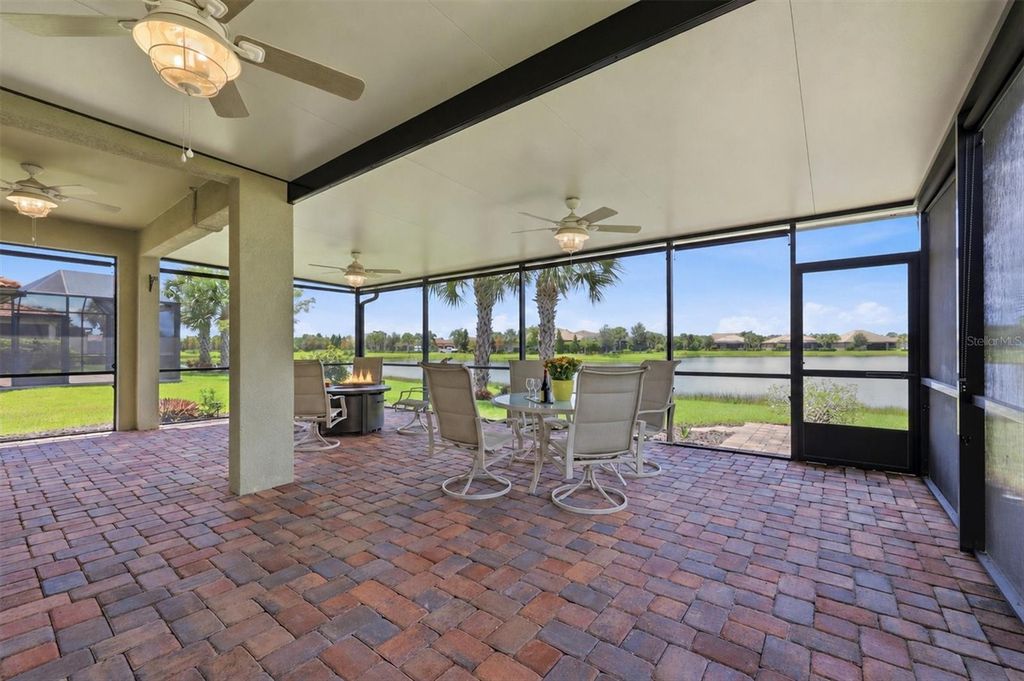 Image 33 of property listing at 17523 HAMPTON FALLS TERRACE, Bradenton, FL 34202