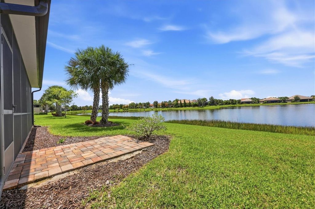 Image 35 of property listing at 17523 HAMPTON FALLS TERRACE, Bradenton, FL 34202