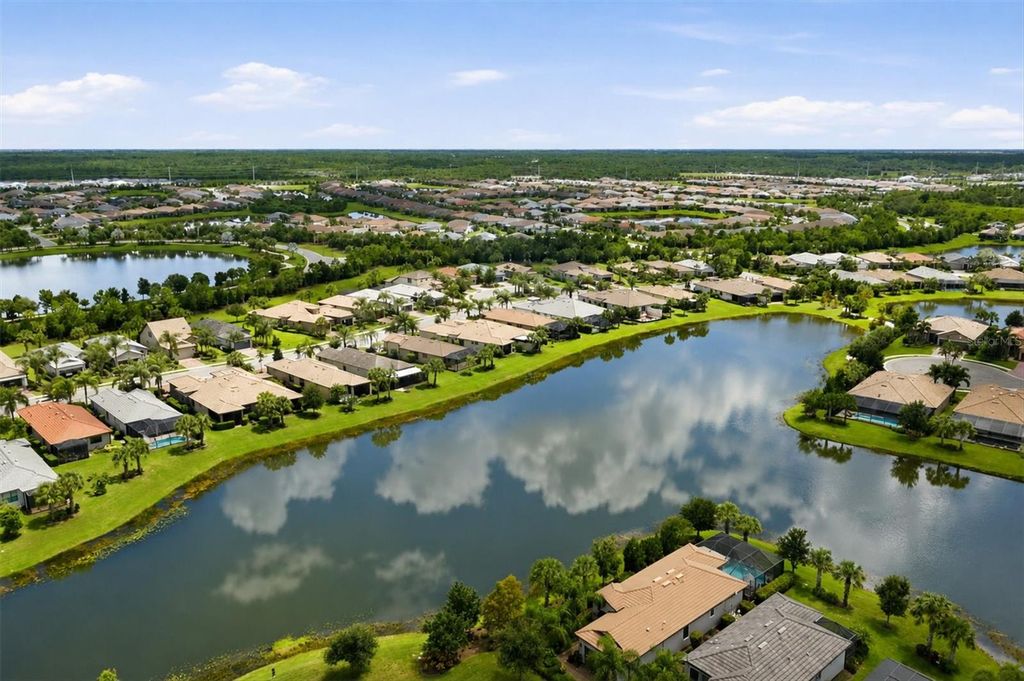 Image 39 of property listing at 17523 HAMPTON FALLS TERRACE, Bradenton, FL 34202