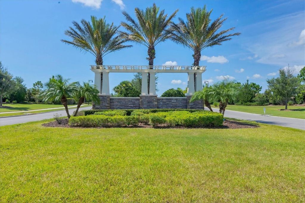 Image 63 of property listing at 17523 HAMPTON FALLS TERRACE, Bradenton, FL 34202