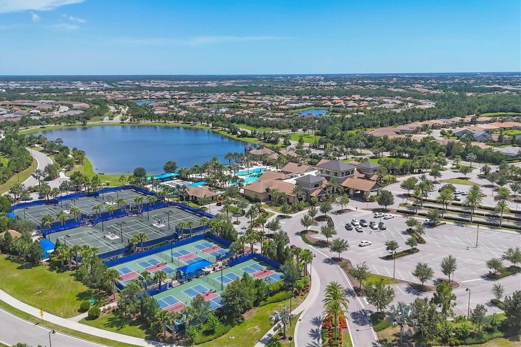 Image 64 of property listing at 17523 HAMPTON FALLS TERRACE, Bradenton, FL 34202