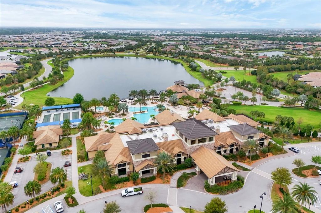Image 65 of property listing at 17523 HAMPTON FALLS TERRACE, Bradenton, FL 34202