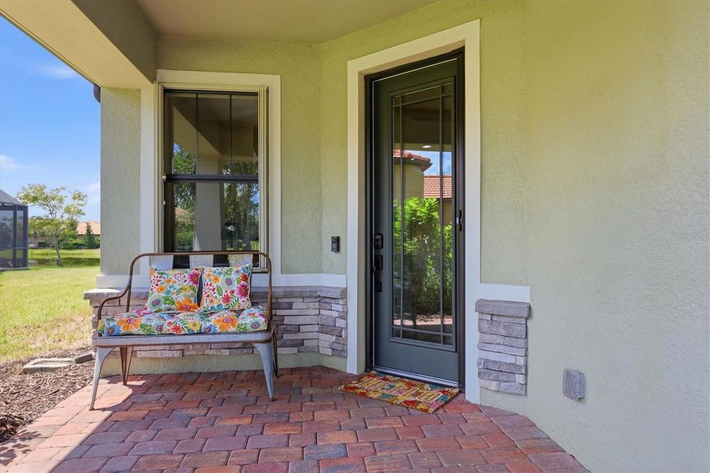 Image 8 of property listing at 17523 HAMPTON FALLS TERRACE, Bradenton, FL 34202