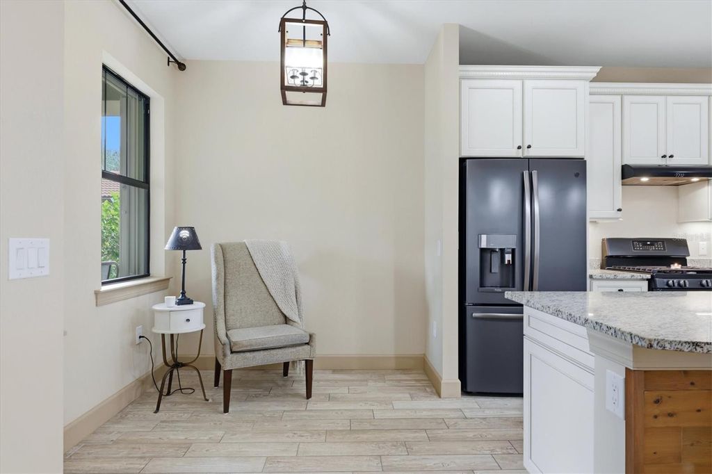 Image 9 of property listing at 17523 HAMPTON FALLS TERRACE, Bradenton, FL 34202