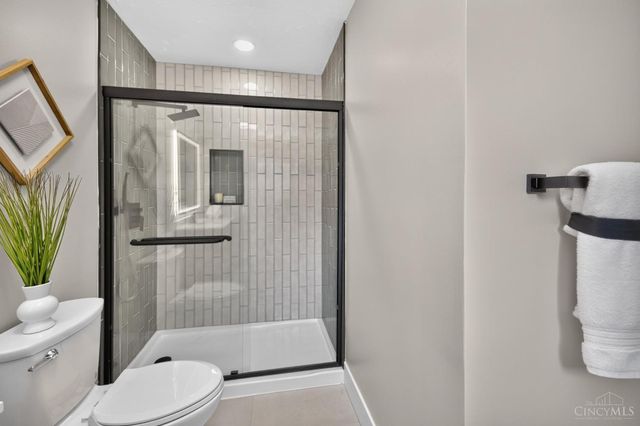 10944 Lemarie Drive, Sharonville, OH 45241