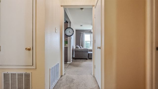 424 Summer Tree Drive, Hutchins, TX 75141