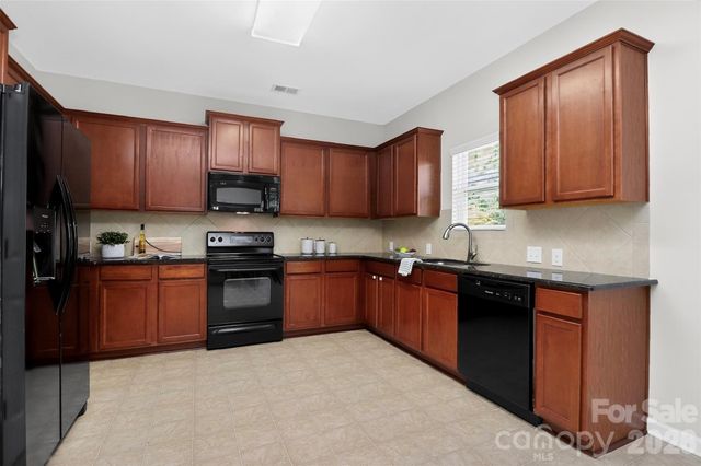 903 Traditions Park Drive, Pineville, NC 28134