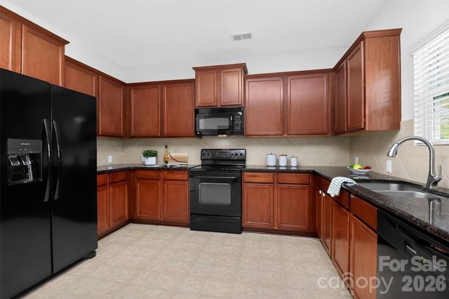 903 Traditions Park Drive, Pineville, NC 28134