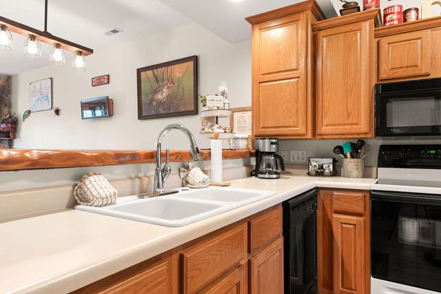 24 Village Trail 6, Branson, MO 65616