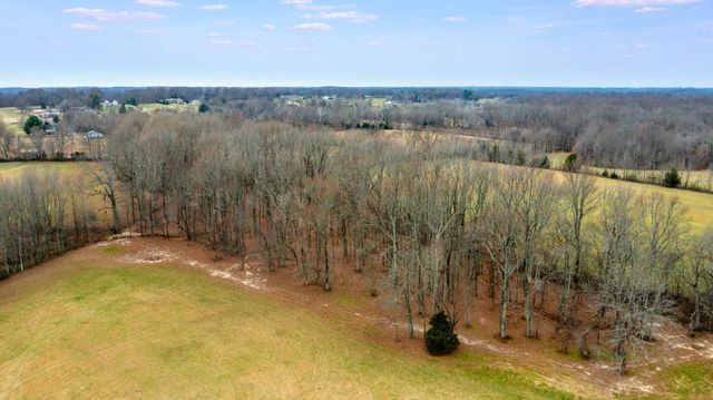 3017 Highway 25, Cottontown, TN 37048