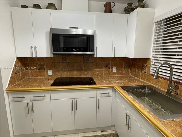 63 NW 51st Ave 63, Miami, FL 33126