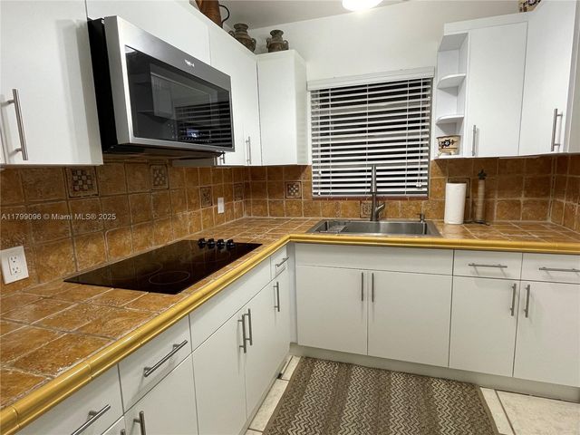 63 NW 51st Ave 63, Miami, FL 33126