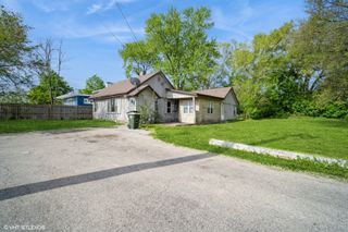 23525 W Briar Terrace, Antioch, IL 60002