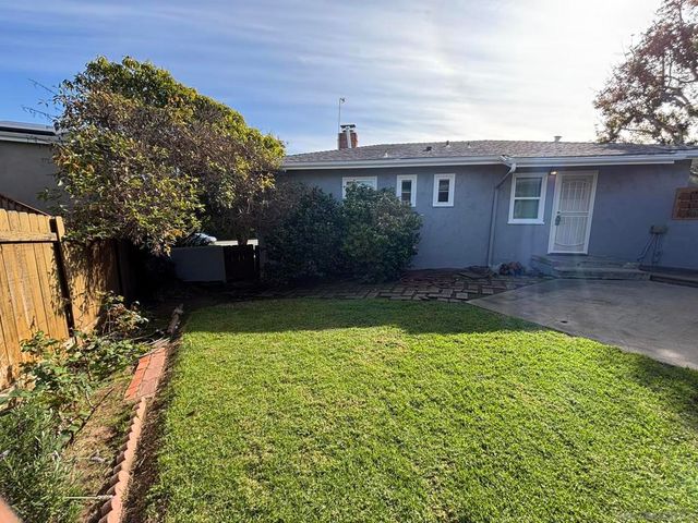 1676 Chatsworth Blvd, San Diego, CA 92107