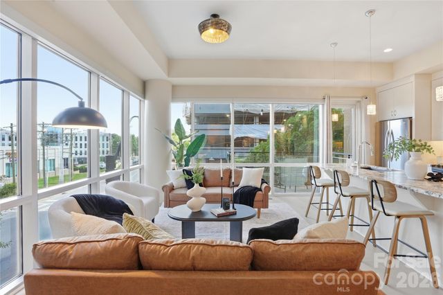 1133 Metropolitan Avenue 208, Charlotte, NC 28204