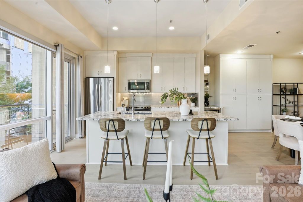 1133 Metropolitan Avenue 208, Charlotte, NC 28204