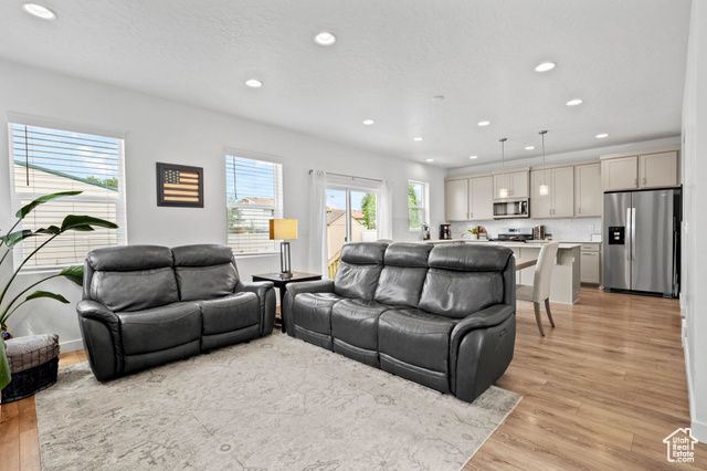 1162 W 1100 S, Clearfield, UT 84015